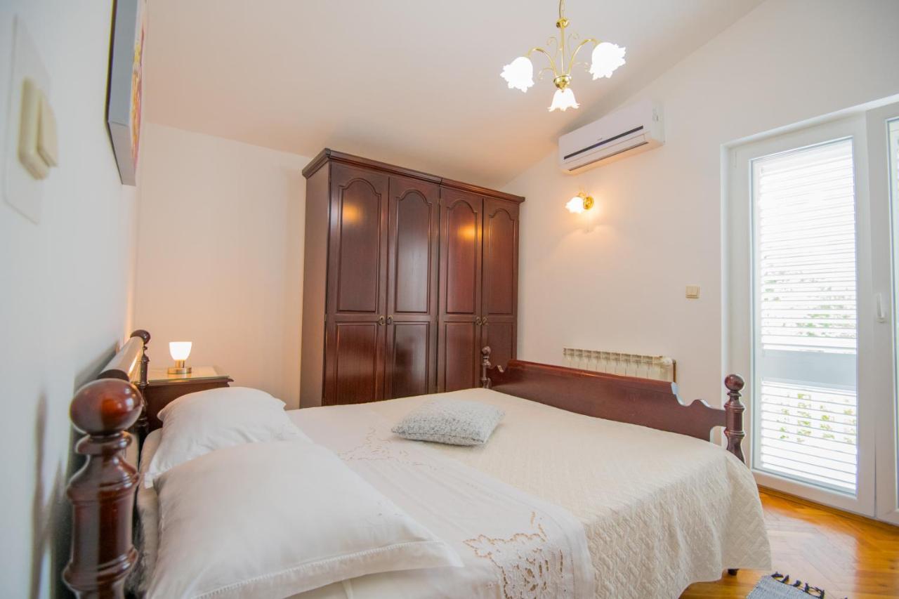 Villa Glorija Grubine Bagian luar foto