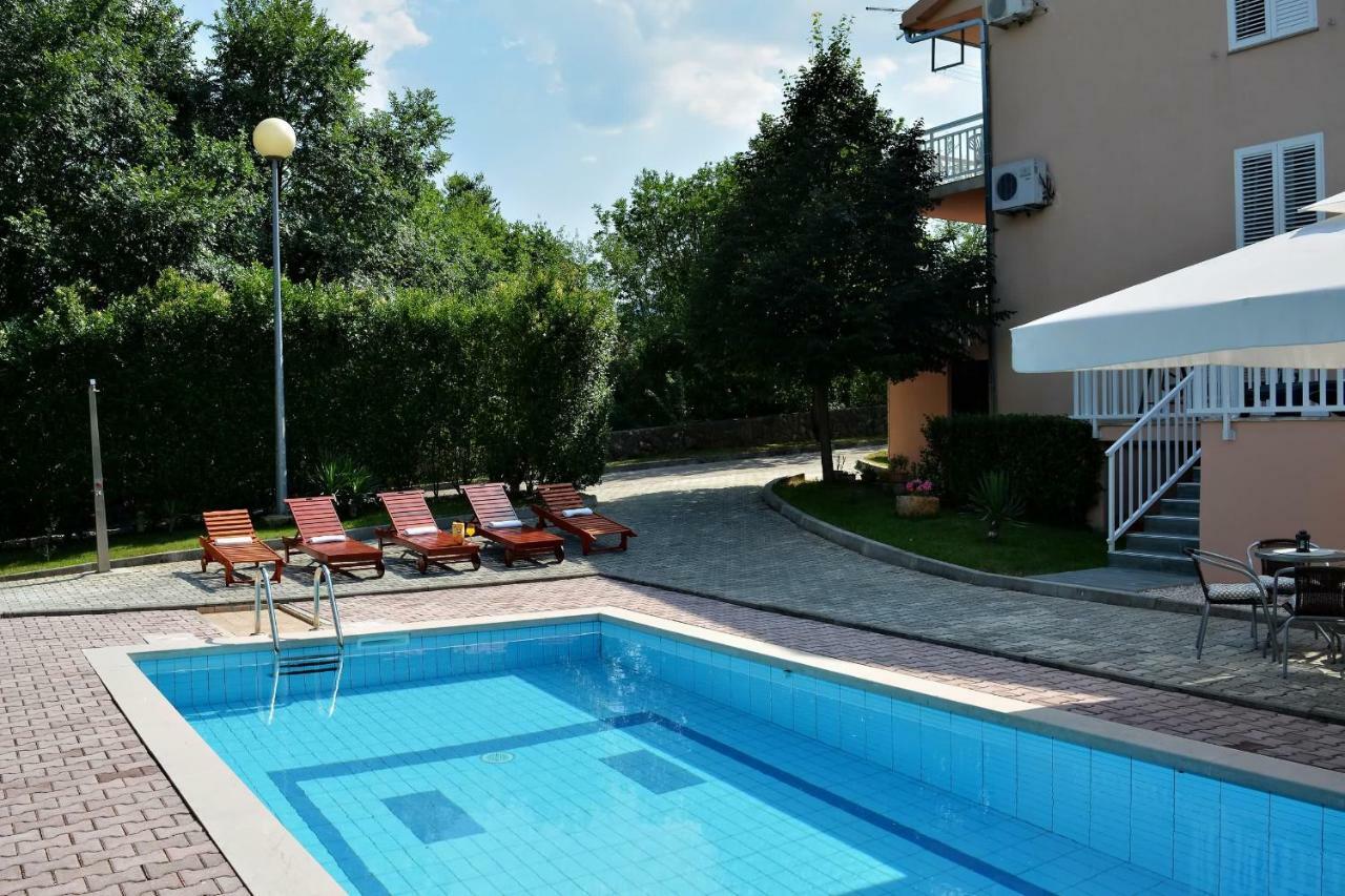 Villa Glorija Grubine Bagian luar foto