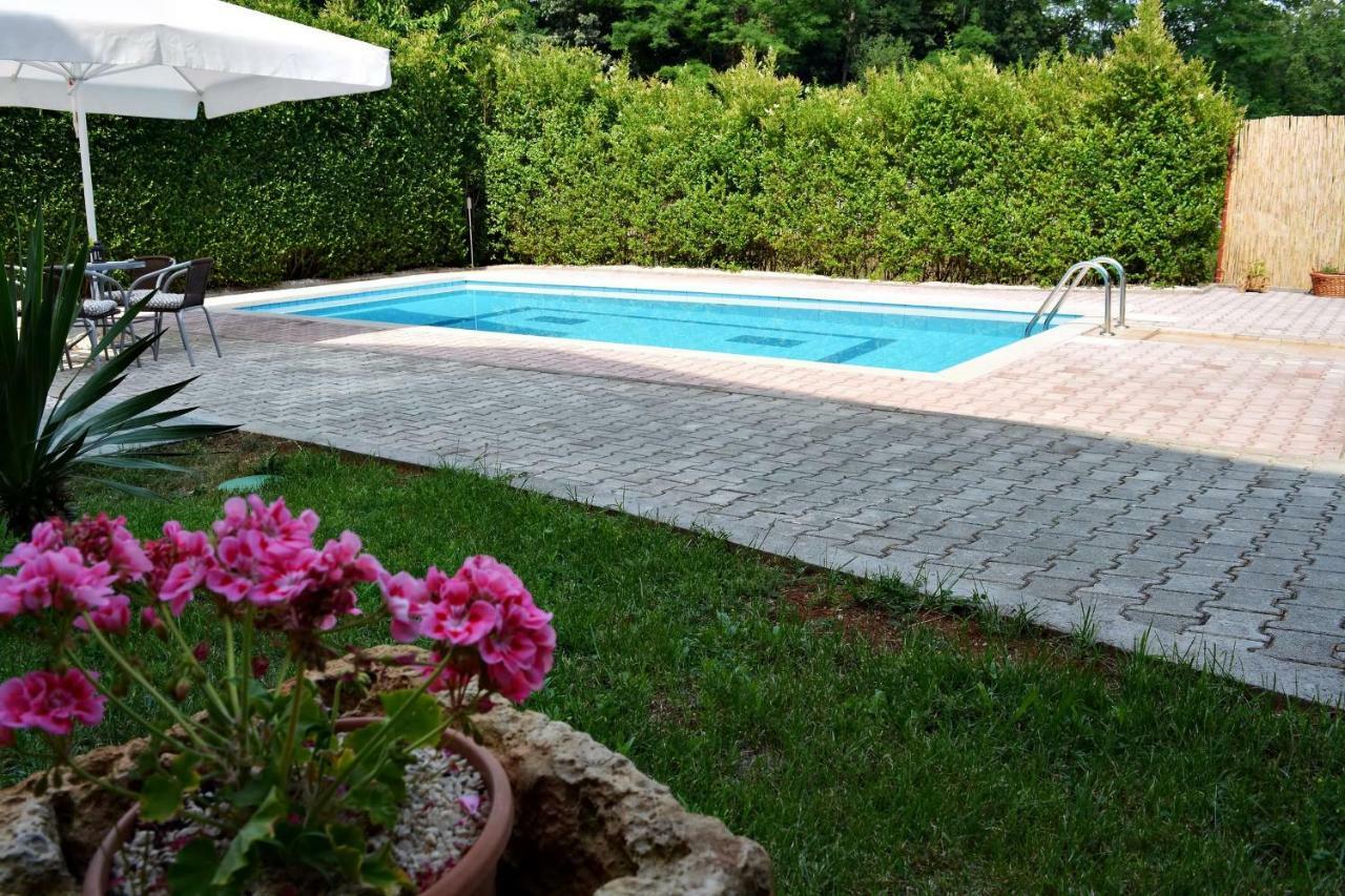 Villa Glorija Grubine Bagian luar foto